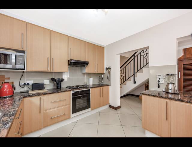 3 BEDROOM DUPLEX FOR SALE IN RIETVLEI RIDGE COUNTRY ESTATE